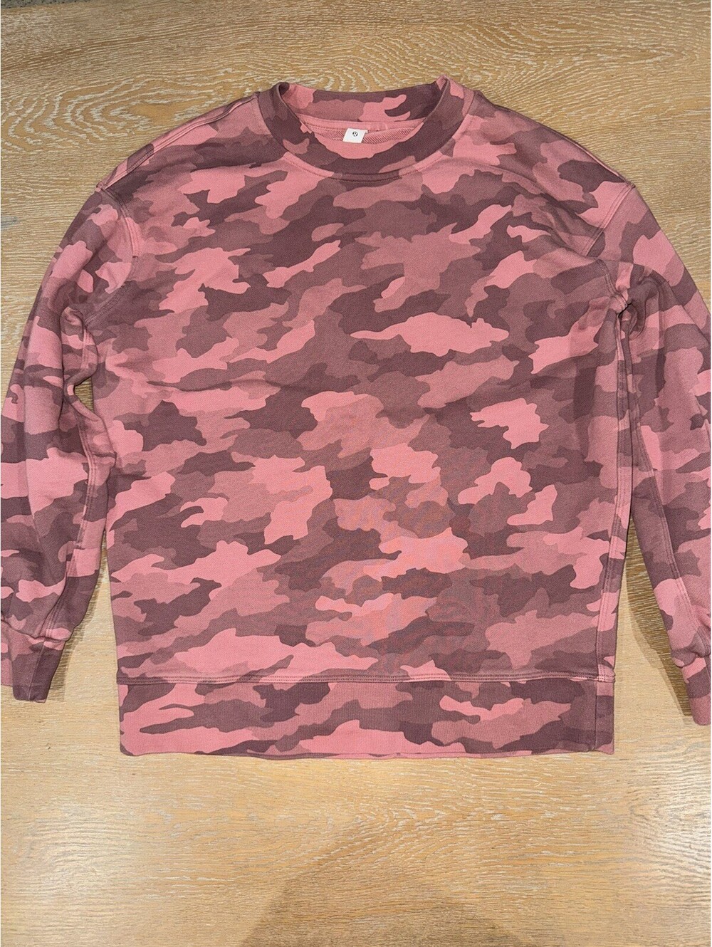 Lululemon Perfectly Oversized Crew Sweatshirt SIZE 0  Pink Camo Women’s